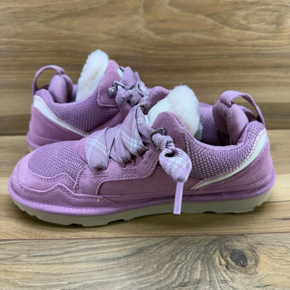 UGG Lowmel Sneakers Youth Big Girls Size 6 Pink Suede Sherpa Y2K Streetwear